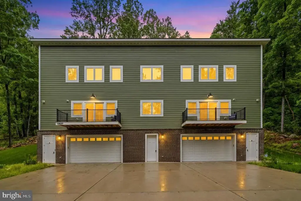 13537 Hanging Rock Ln, LOVETTSVILLE