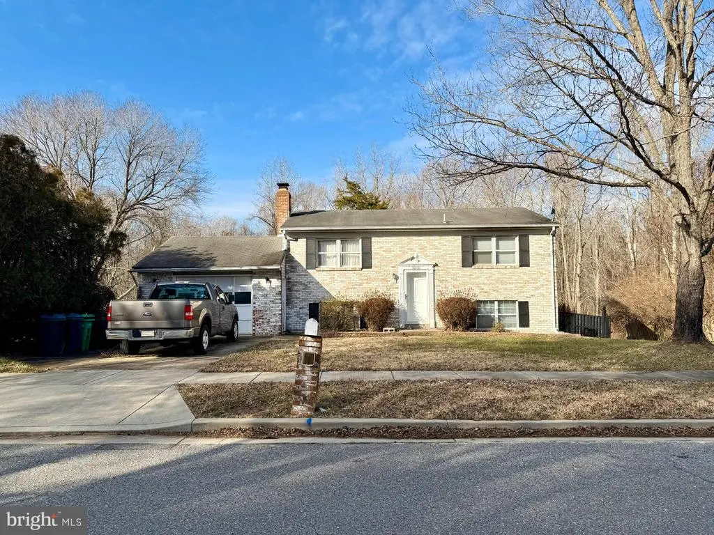 10201 Le Fevre Dr, CHELTENHAM