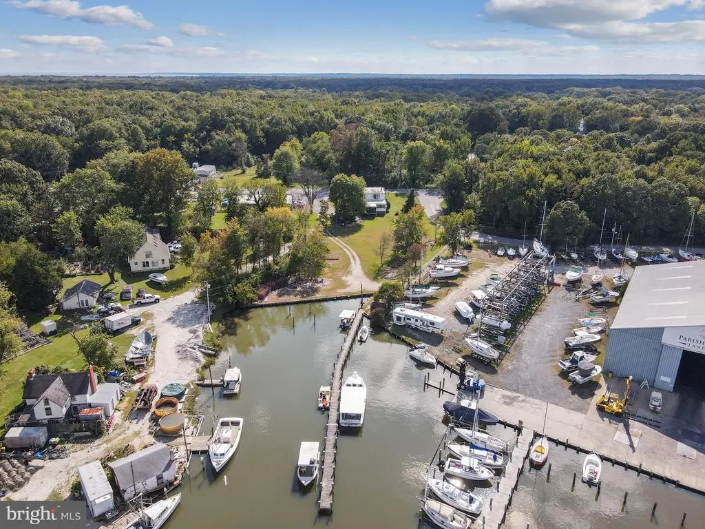 1462 Snug Harbor Rd, Shady Side