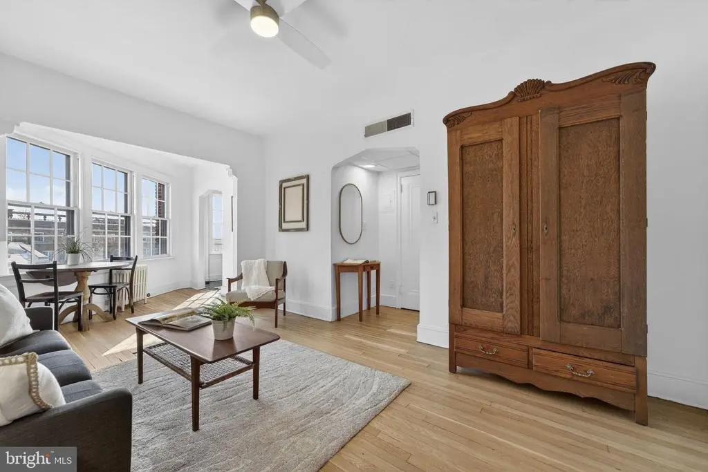 644 Massachusetts Ave Ne #406, WASHINGTON