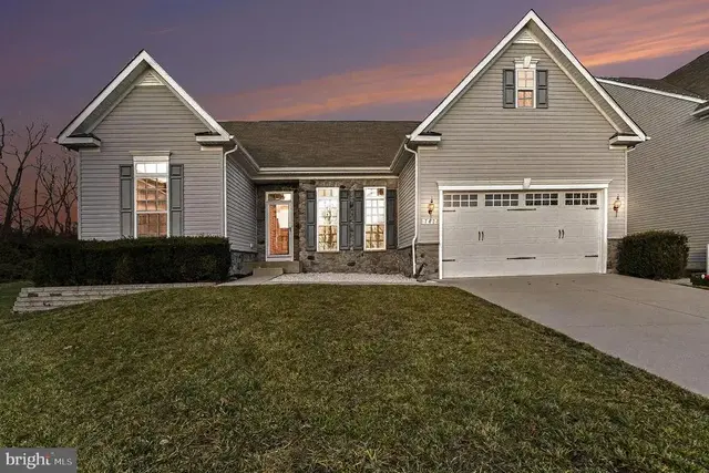 742 Falcon Ln, Aberdeen
