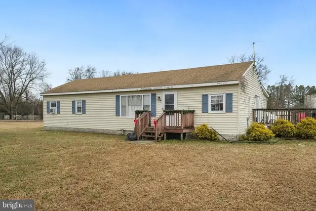 335 Bells Dr, Warsaw