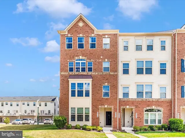 6020 Forum Sq, Frederick