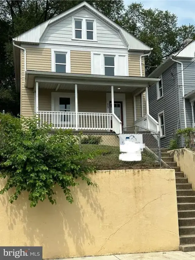 15 Maryland Ave, Brunswick