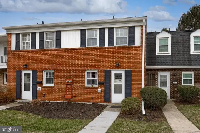 1754 Devers Rd, York