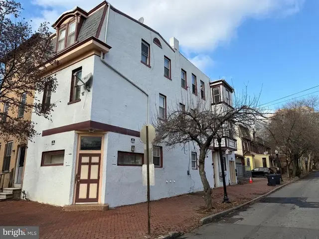801 W 9th St, Wilmington