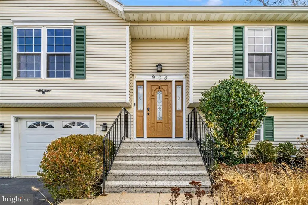 903 Winding Way, Mount Airy