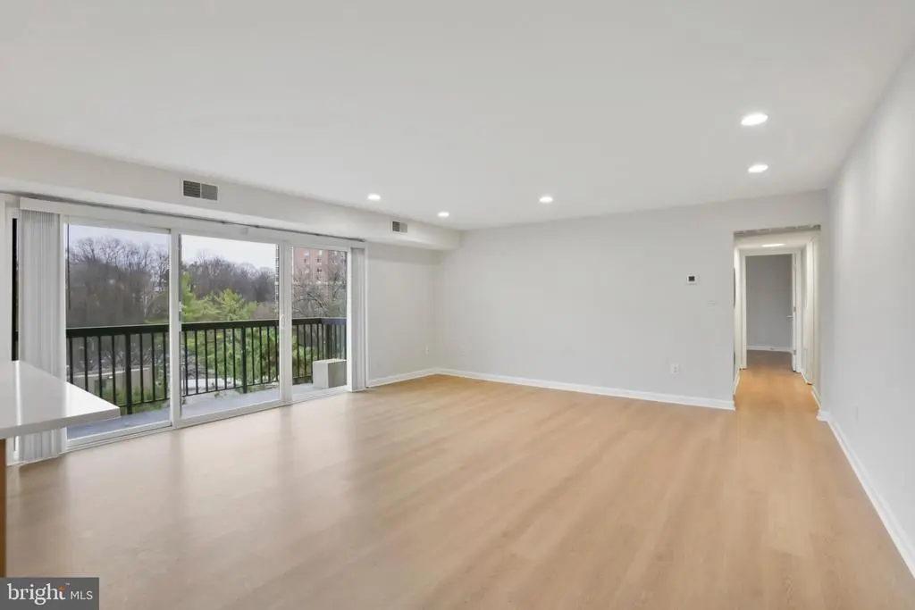 3200 S 28th St #403, ALEXANDRIA