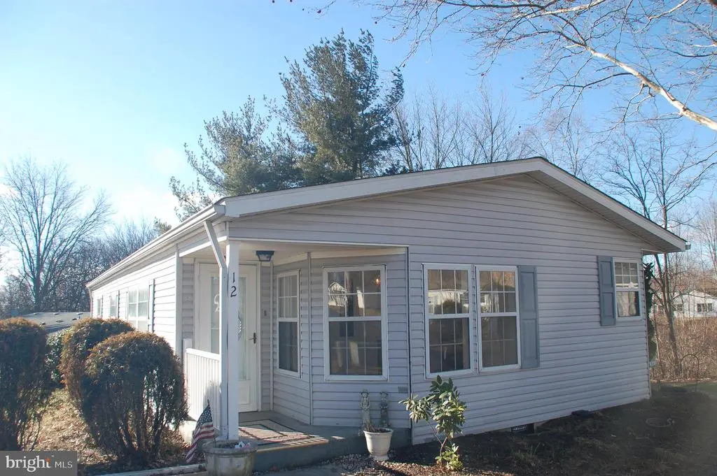 12 Chatham Ct, SOUDERTON