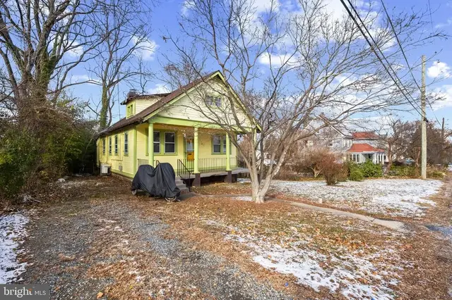 5521 Charles St, Bethesda