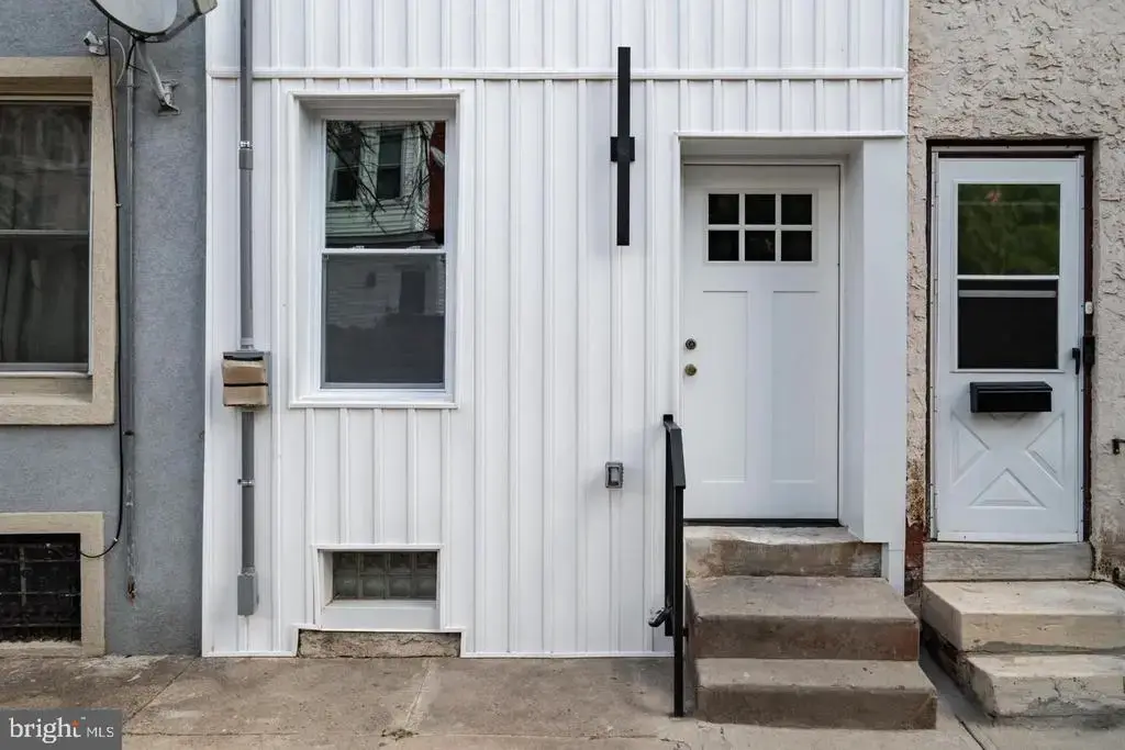 2215 N Mutter St, PHILADELPHIA
