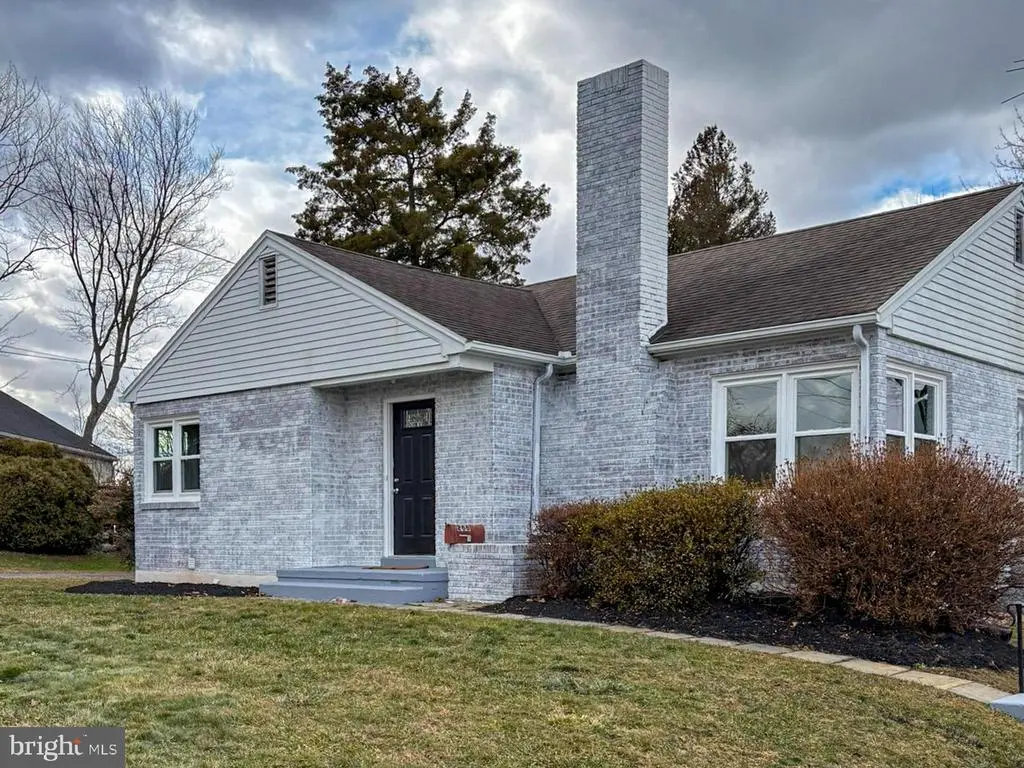 266 Redwood Dr, LANCASTER