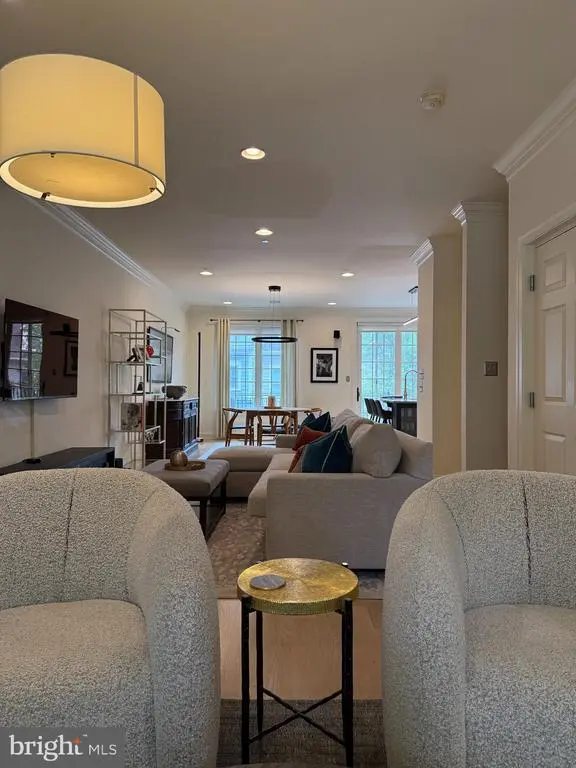 Photo of Listing #PABU2111610