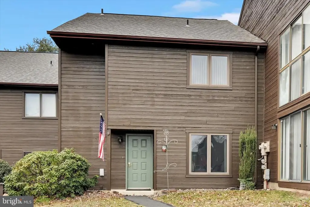 107 Village Rd, ORWIGSBURG