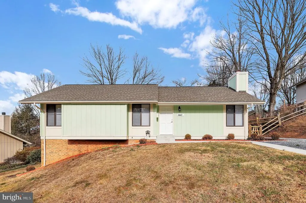 10607 Wayridge Dr, MONTGOMERY VILLAGE