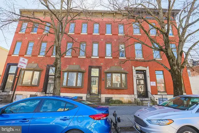 213 E 25th St, Baltimore