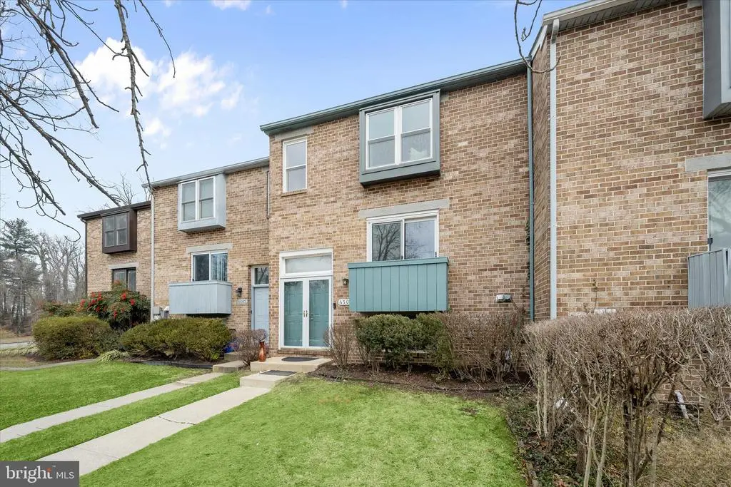 6504 Quiet Hours, Columbia