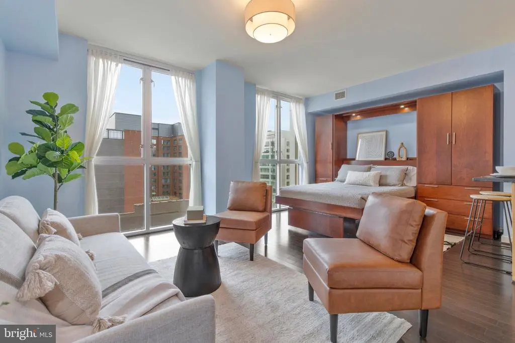 1025 1st St Se #907, WASHINGTON