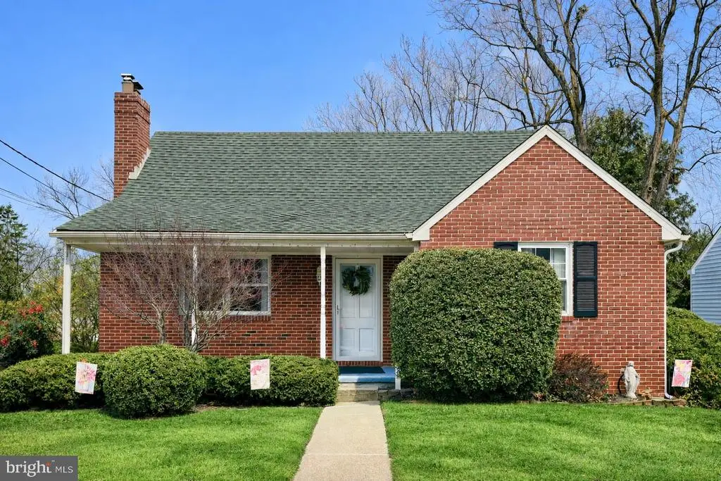 616 Woodsdale, Catonsville