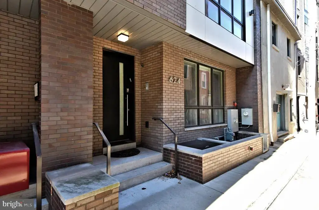 624 N Bodine St, PHILADELPHIA