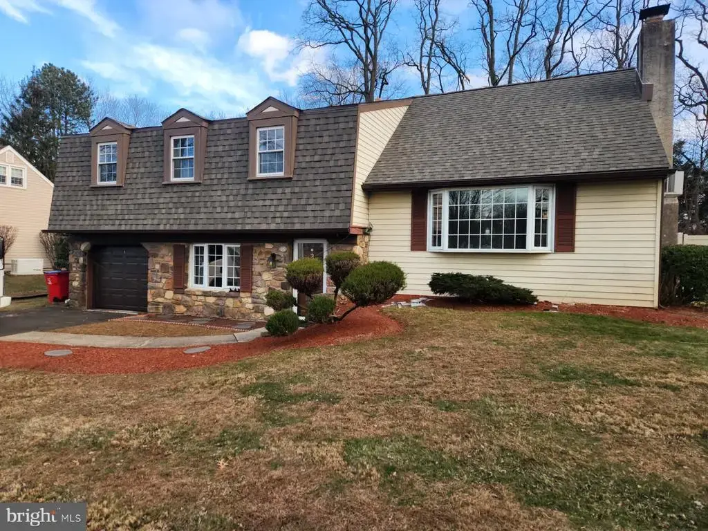1019 Dick Ave, WARMINSTER