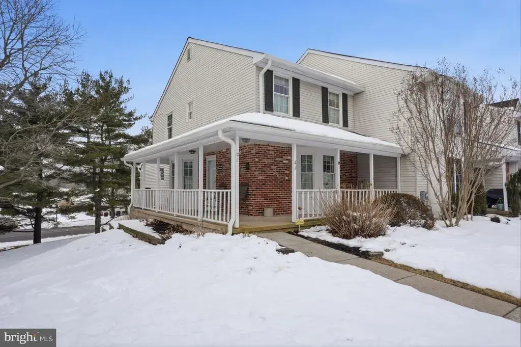 41 Ardsley Ct, NEWTOWN