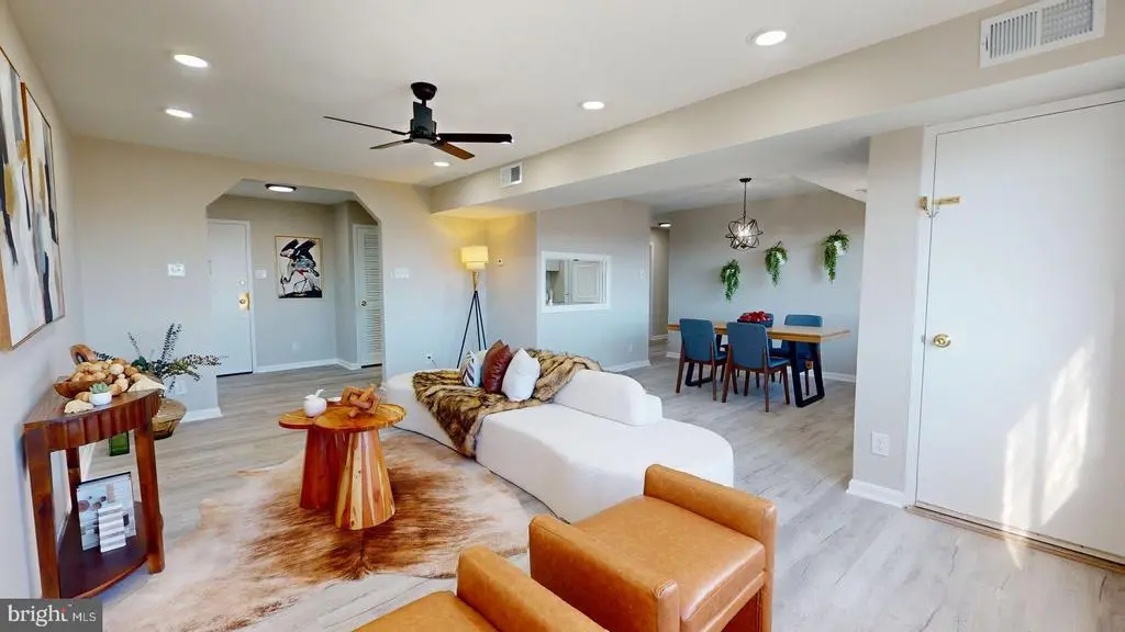 5340 Holmes Run Pkwy #1215, ALEXANDRIA