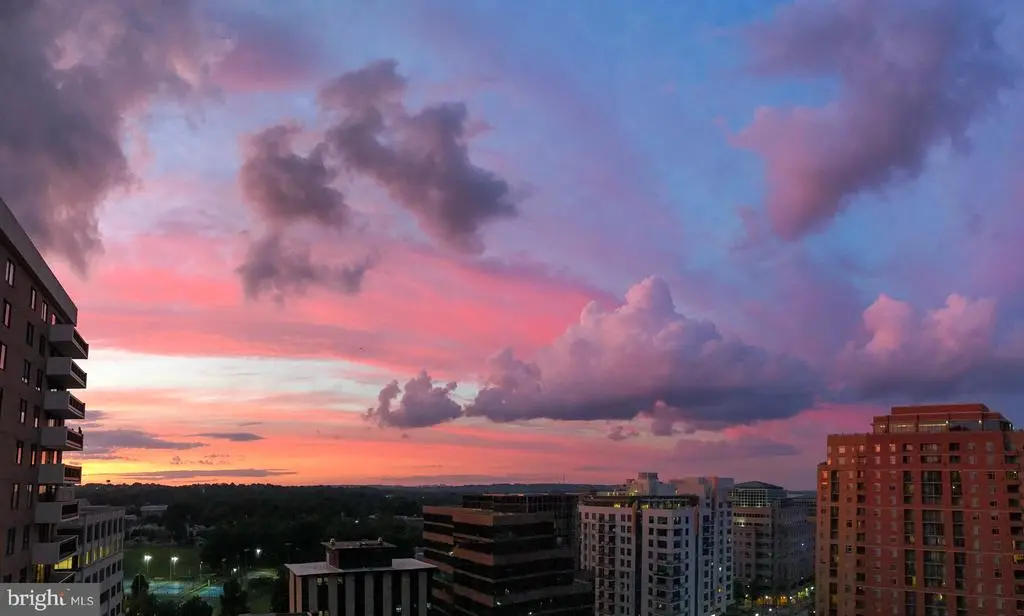 3800 Fairfax Dr #1211, ARLINGTON