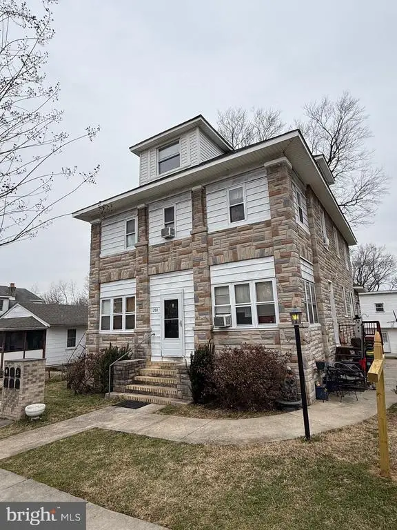 208 4th Ave, Baltimore