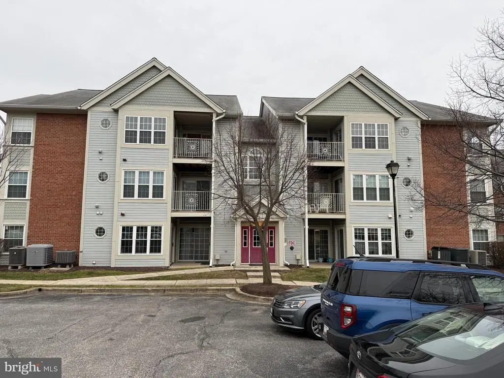 312 Blue Water Ct #202, Glen Burnie