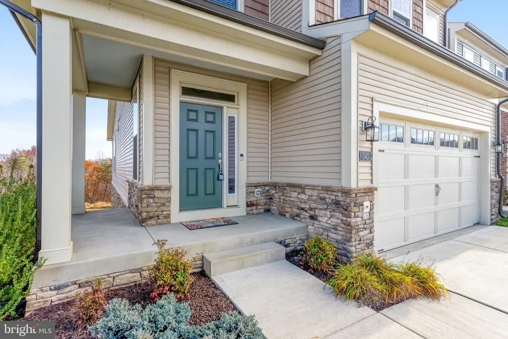 241 Smokebush Dr, STAFFORD