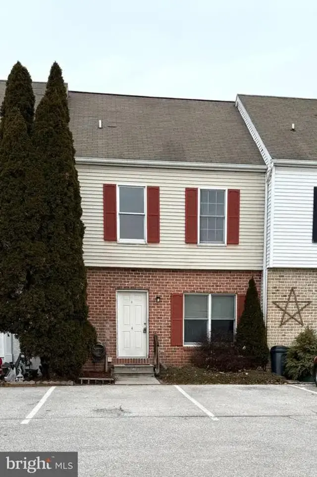 4 Oxwood Cir, New Oxford