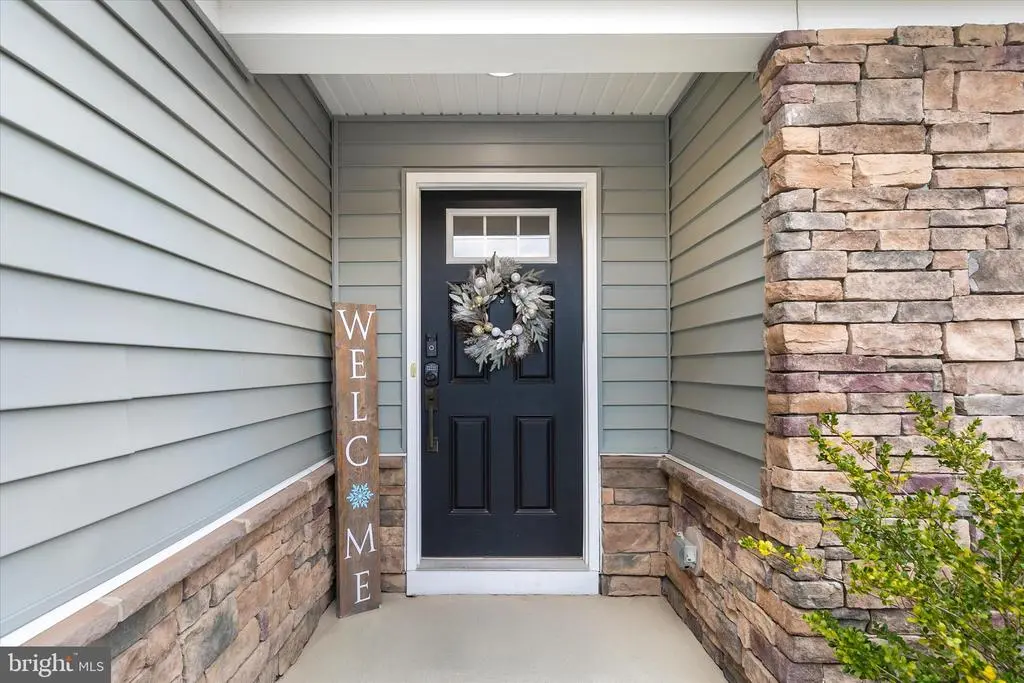 18315 Patchwork Dr, Milford