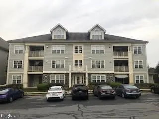 8809 Stone Ridge Cir #204, Pikesville