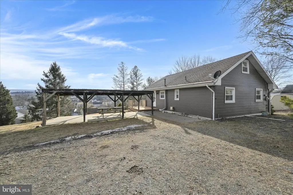 1881 Running Deer Dr, AUBURN