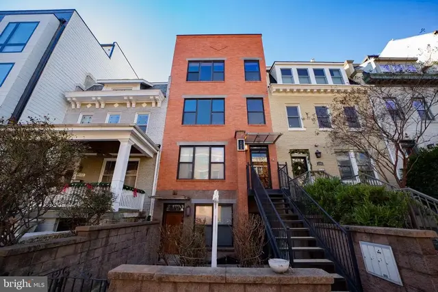2444 Ontario Rd Nw #3, Washington