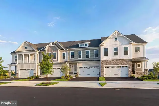 1154 Potomac View Pkwy, Brunswick