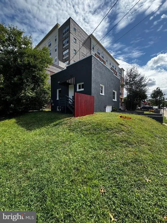 919-a S Monroe St, ARLINGTON