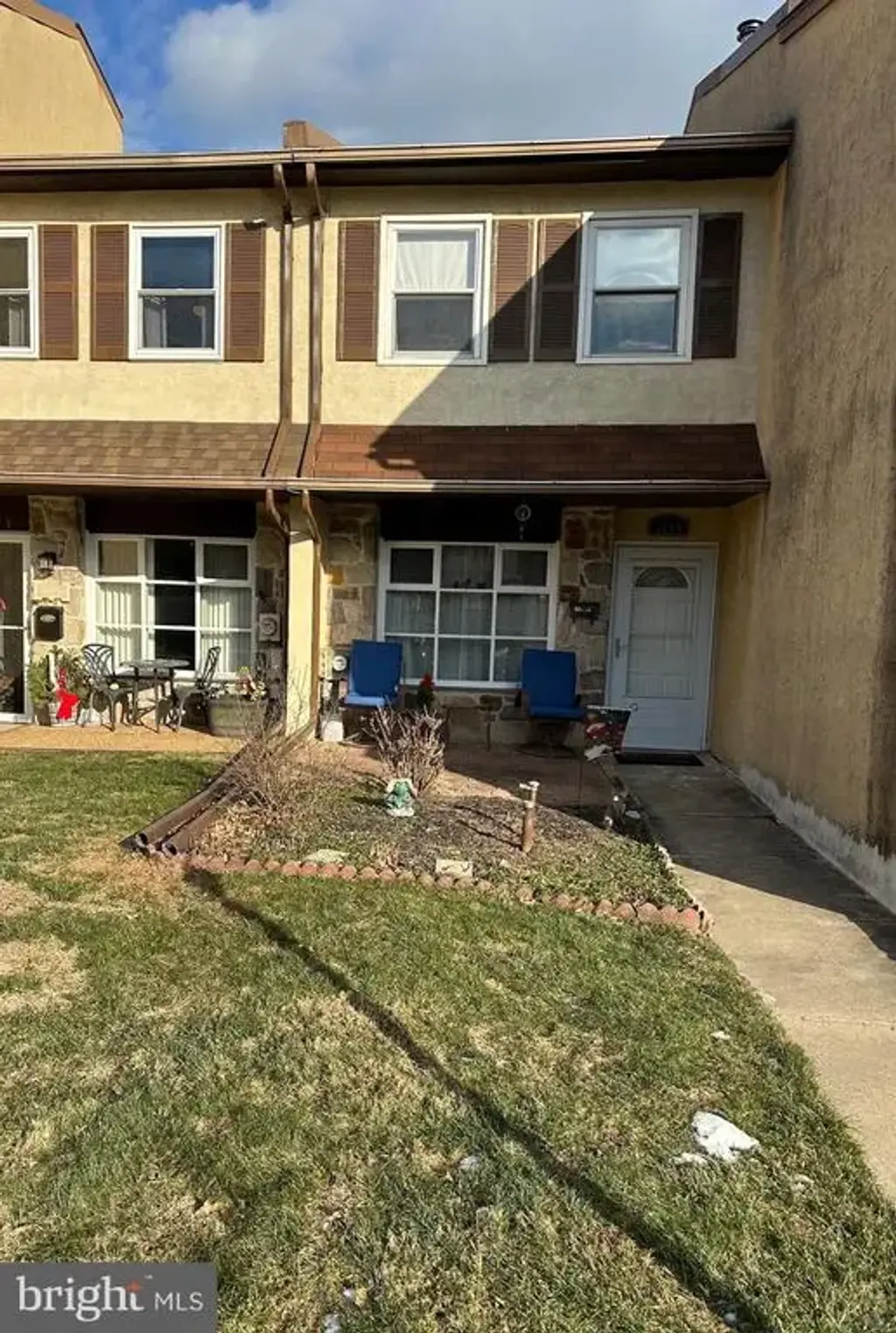 1259 Lisa Dr, WARRINGTON