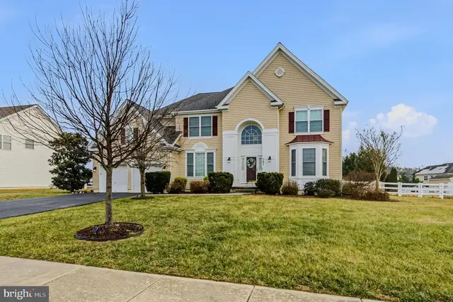 241 Murphy Dr, Middletown