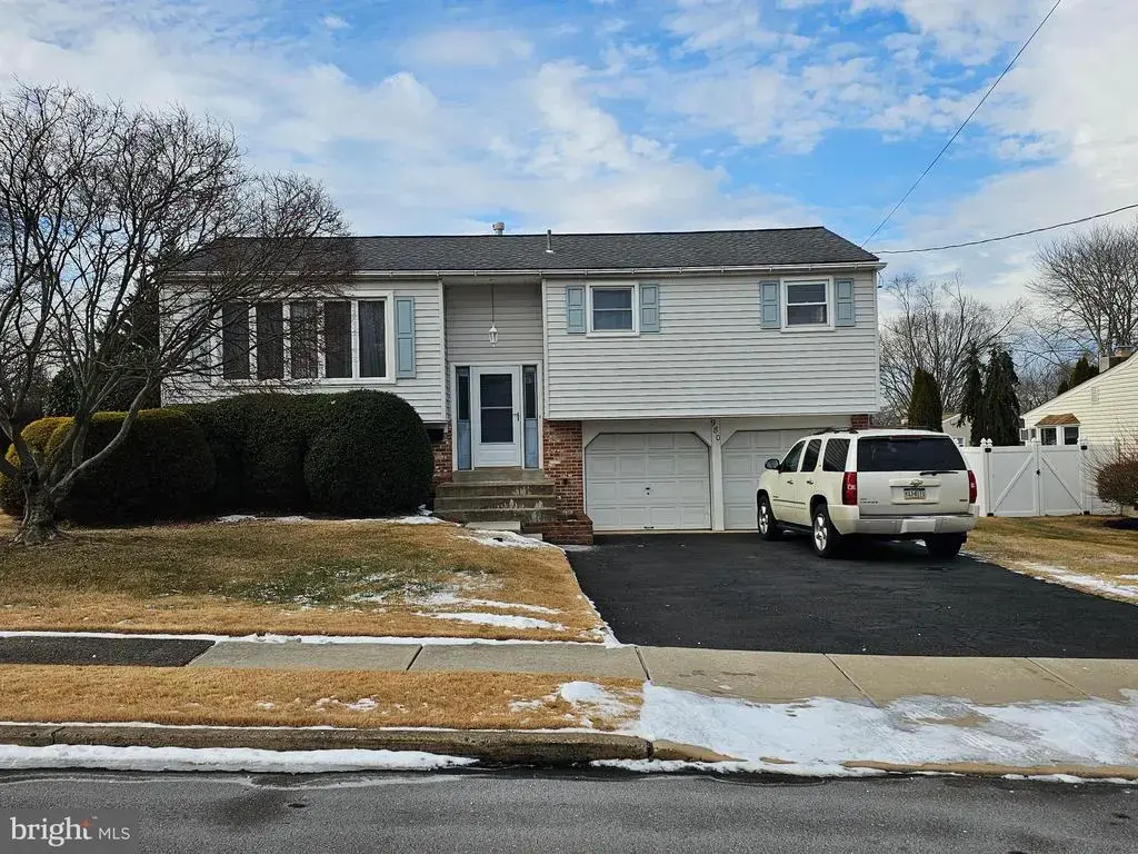980 Marshall Dr, WARMINSTER
