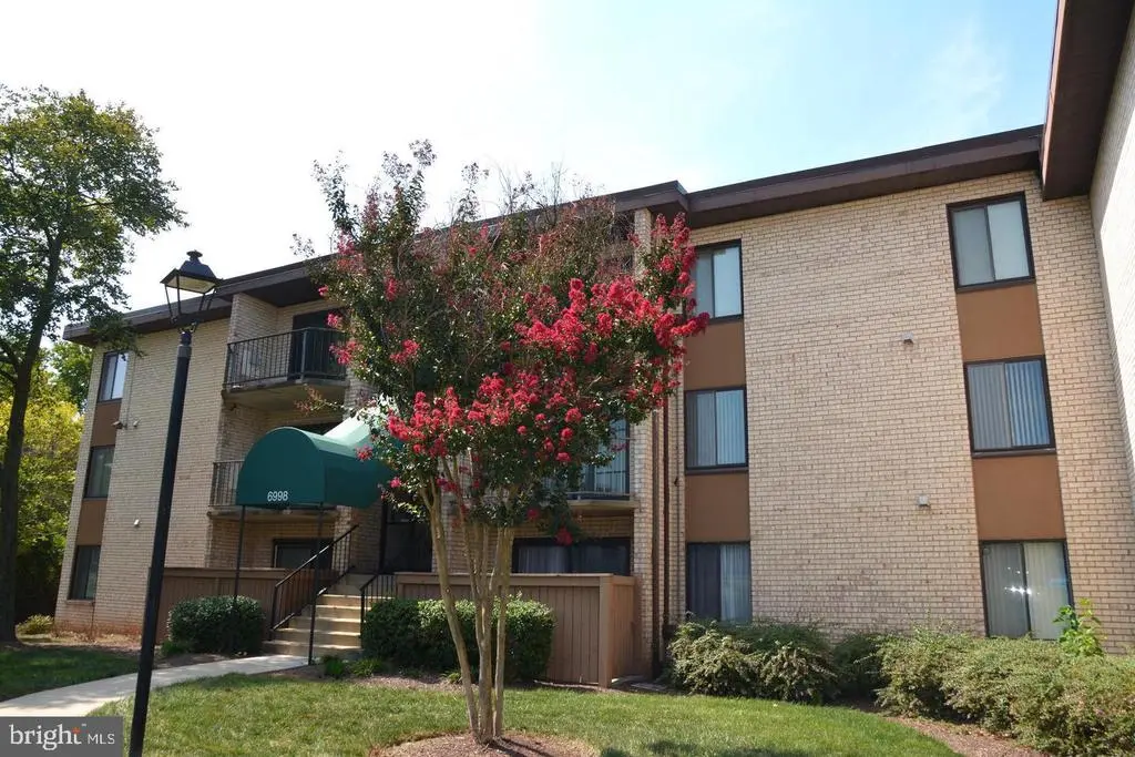 6998 Hanover Pkwy #302, Greenbelt