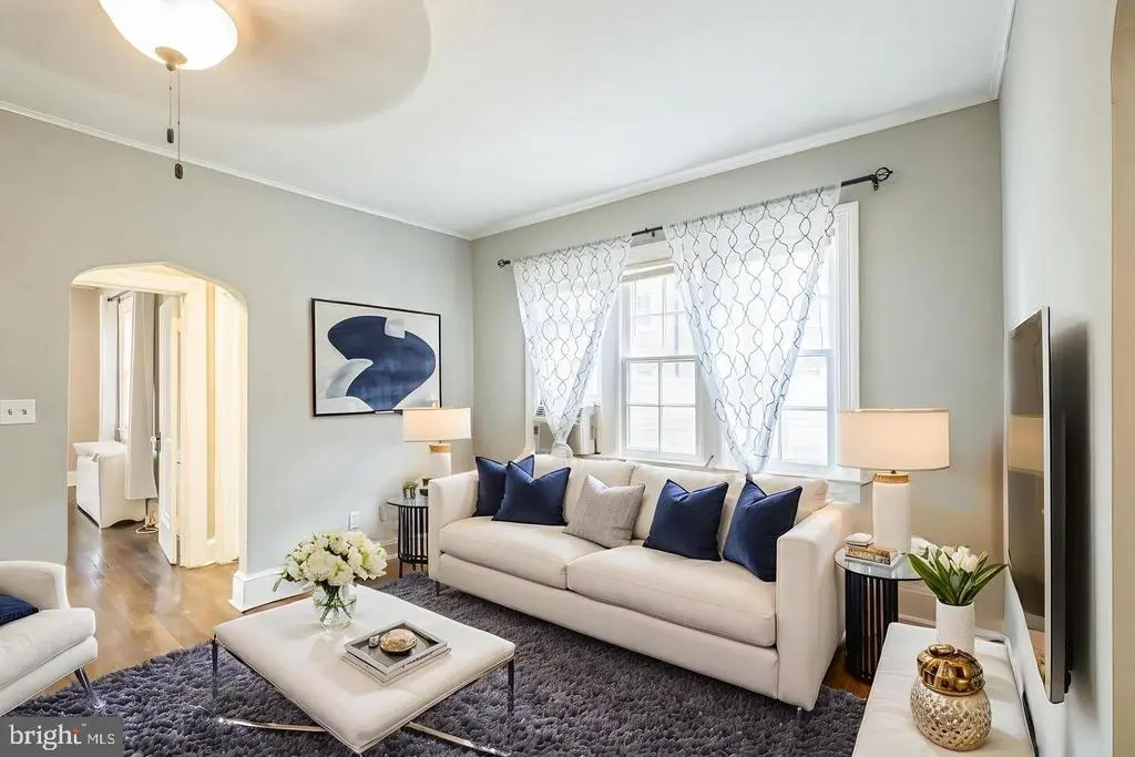 208 Farragut St Nw #104, WASHINGTON