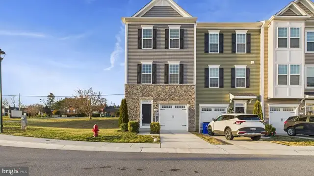 10 Chester Ct, Middletown