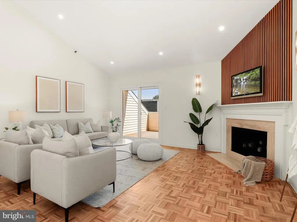 2331 Old Court Rd #506, PIKESVILLE