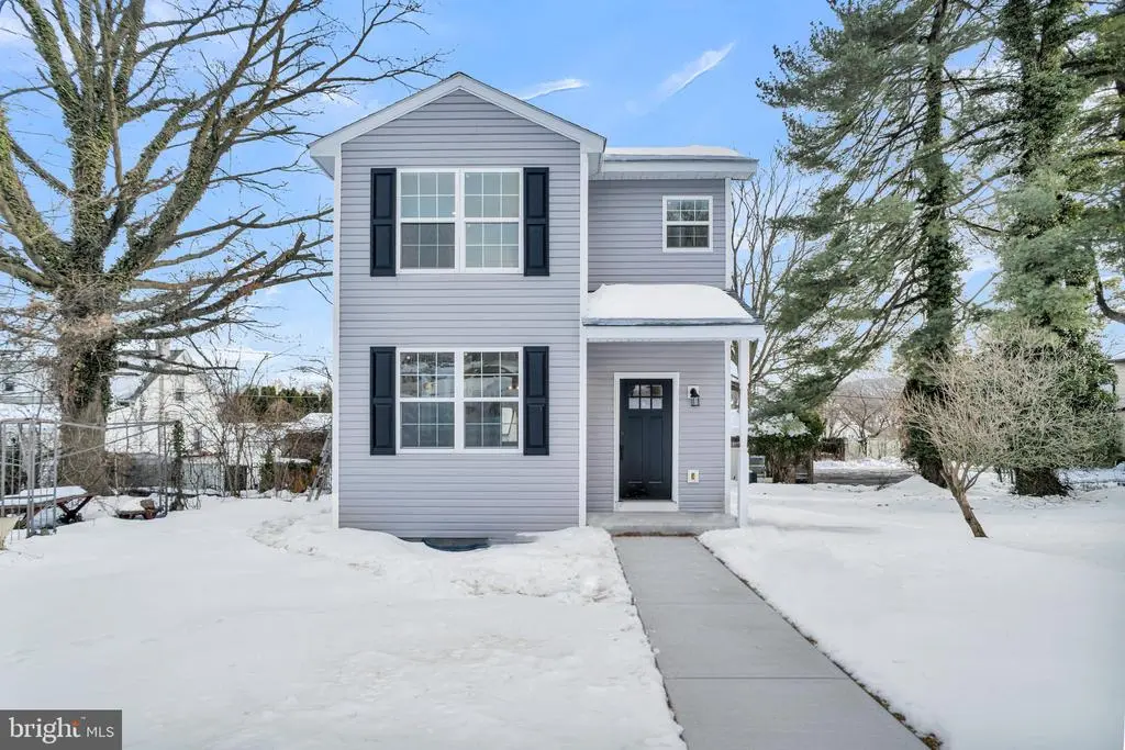 1716 Liggett Ave, READING