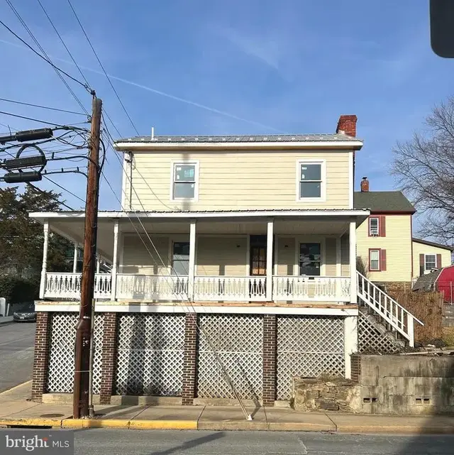 127 W Potomac St, Brunswick