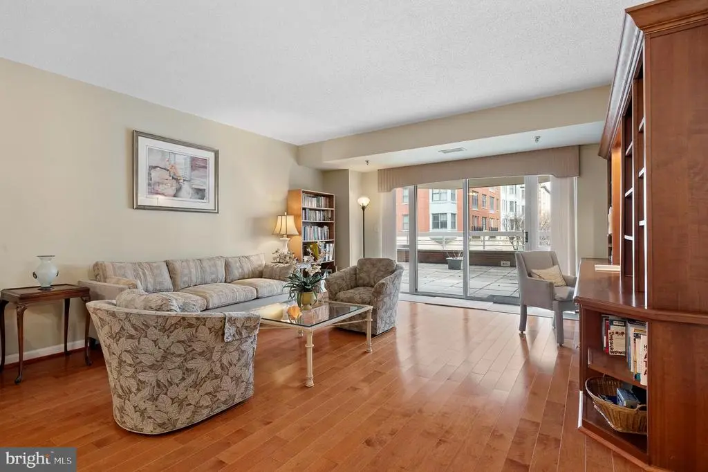 24 Courthouse Sq #105, Rockville