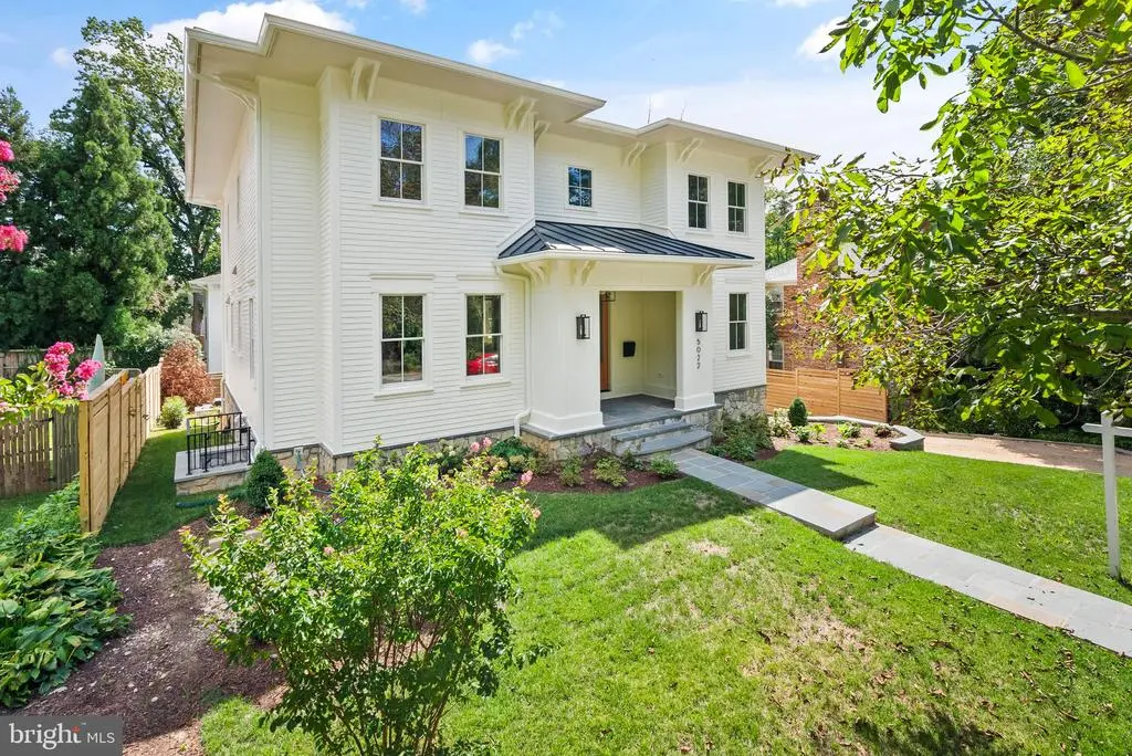 5022 Cathedral Ave Nw, WASHINGTON