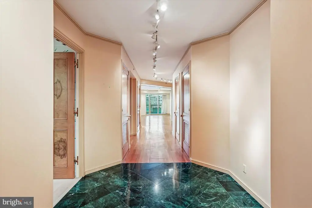 5600 Wisconsin Ave #1303/1304, CHEVY CHASE